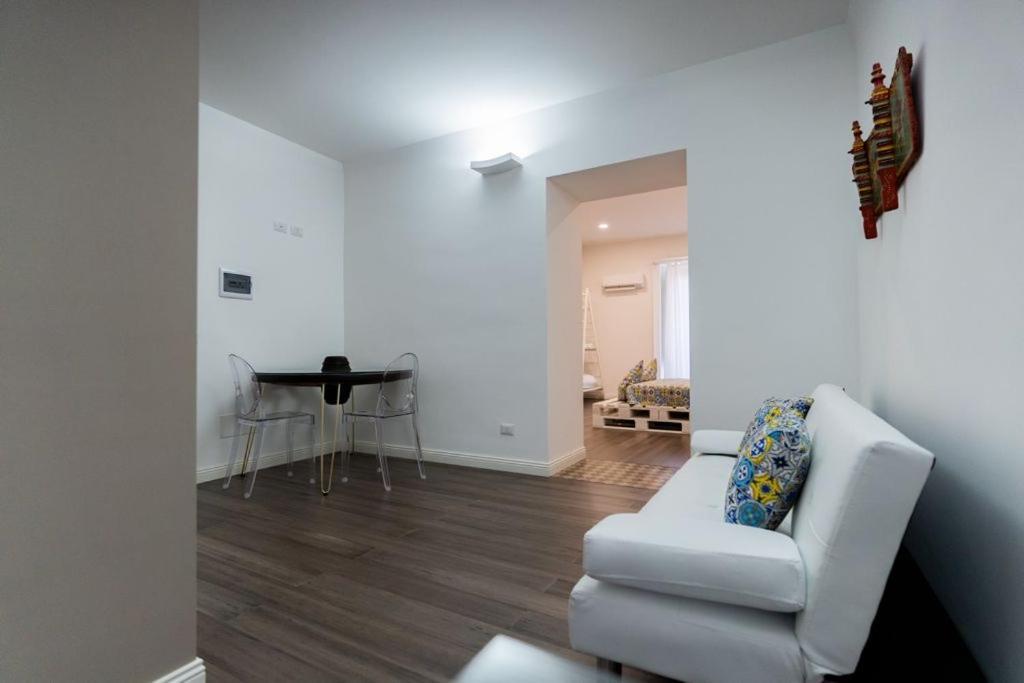 Sikelia-Sicilian Rooms Катания Экстерьер фото