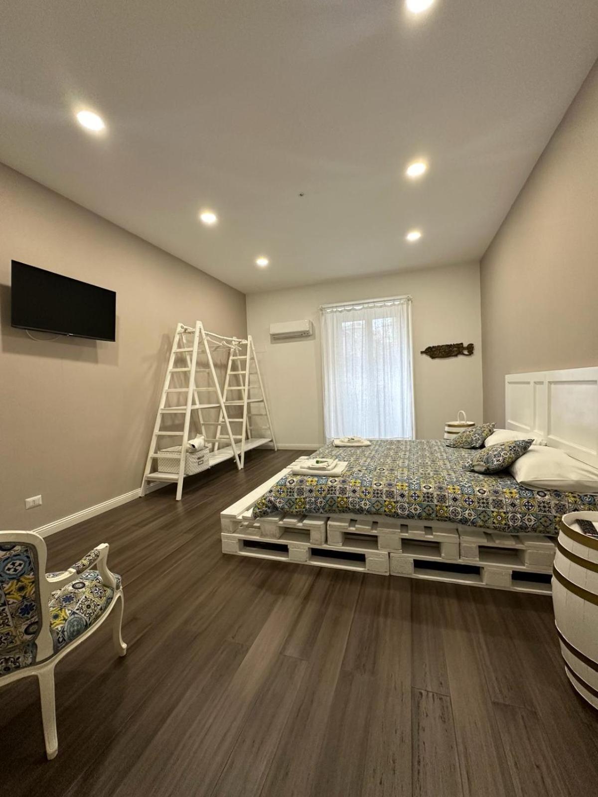 Sikelia-Sicilian Rooms Катания Экстерьер фото