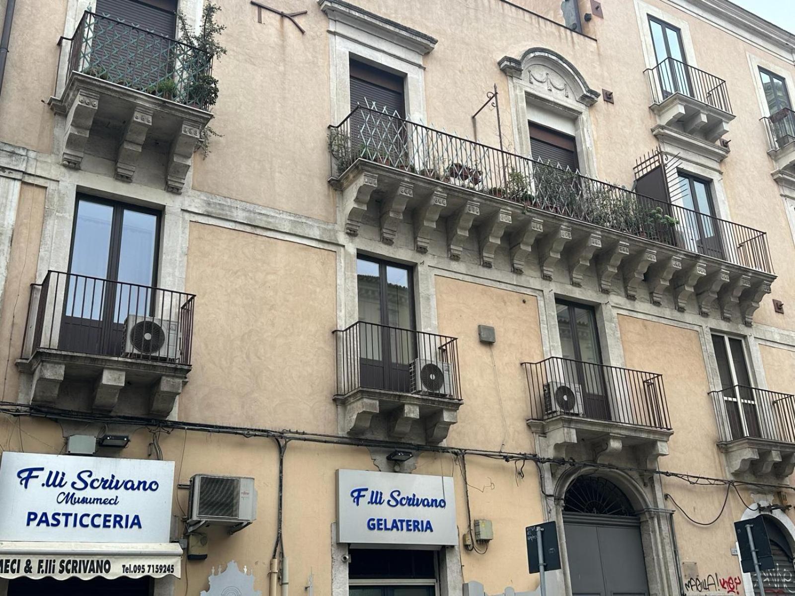 Sikelia-Sicilian Rooms Катания Экстерьер фото