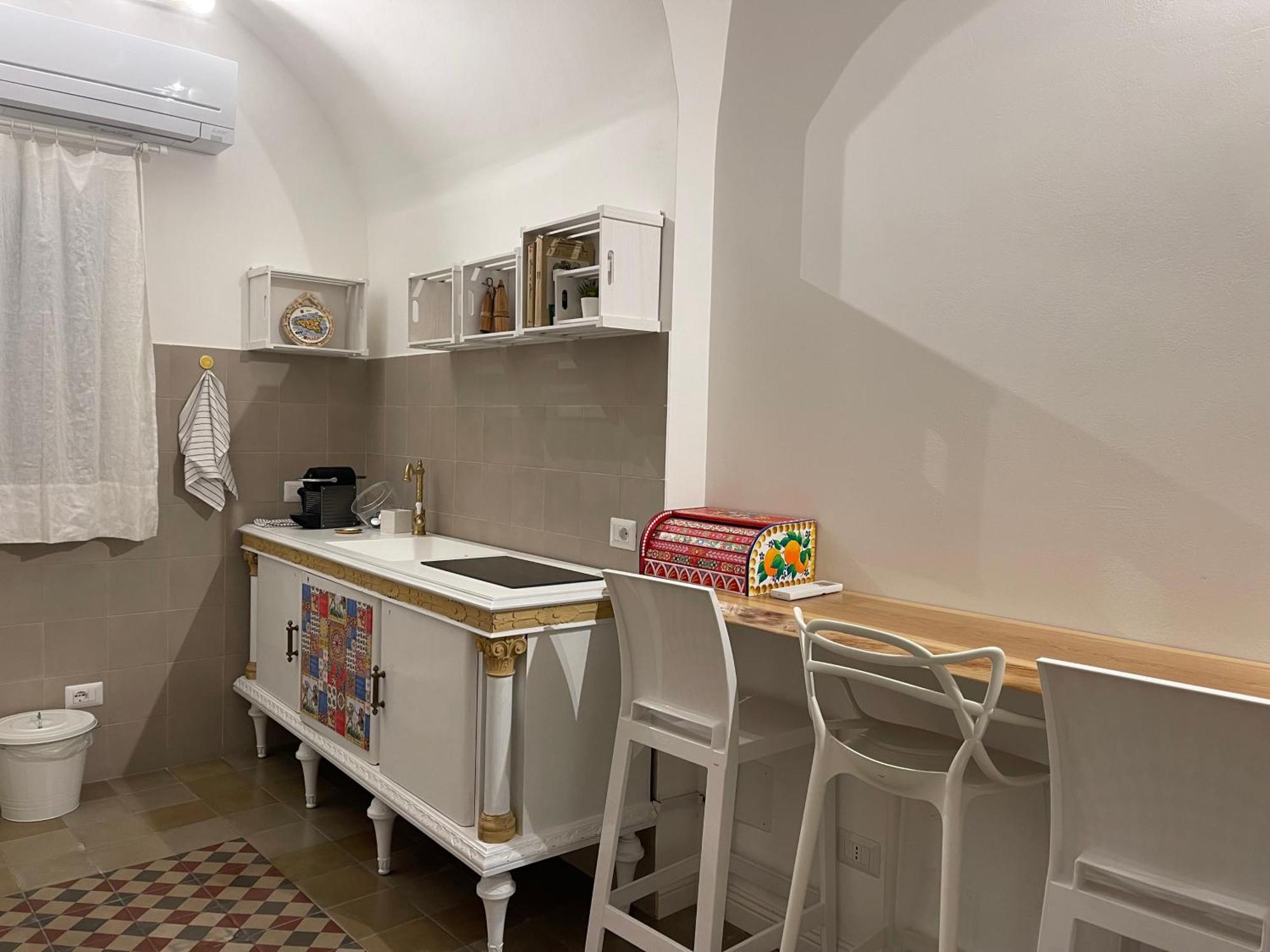 Sikelia-Sicilian Rooms Катания Экстерьер фото